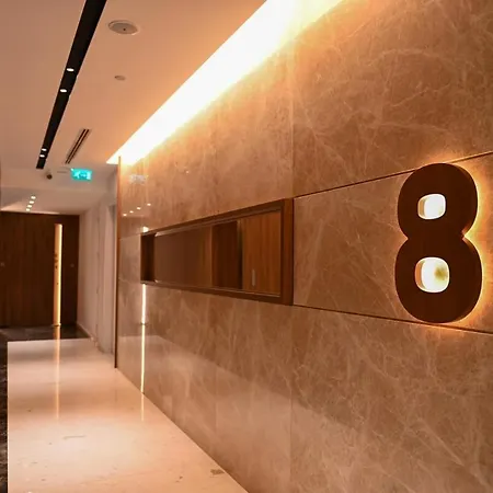 The 1 -nicosia Luxe Stay- Gym Pool 24h Concierge 니코시아