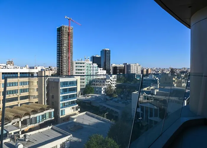 The 1 -nicosia Luxe Stay- Gym Pool 24h Concierge Apartmán Nikósie