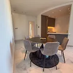 Appartamento The 1 -nicosia Luxe Stay- Gym Pool 24h Concierge
