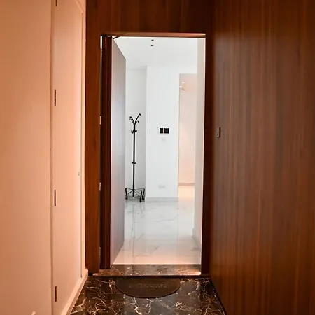 Apartament The 1 -nicosia Luxe Stay- Gym Pool 24h Concierge