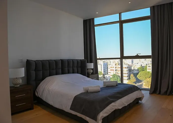 The 1 -nicosia Luxe Stay- Gym Pool 24h Concierge * ニコシア